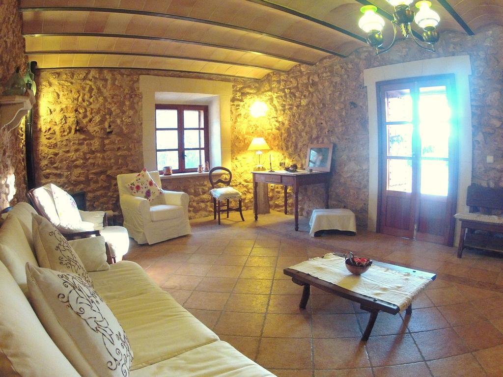 Villa Ca'n Fosquet à Llucmajor  Chambre photo