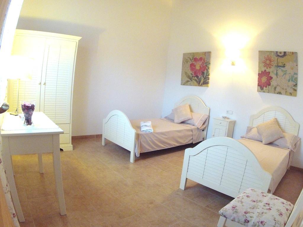Villa Ca'n Fosquet à Llucmajor  Chambre photo